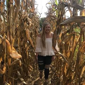 Meet your Posher, Kaitlin